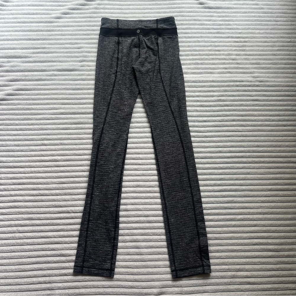 Lululemon Grey Knit Leggings - Picture 5 of 6
